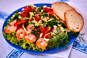 Image showing Green salad with shrimps