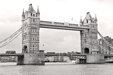 Image showing london tower in england old bridge and the cloudy sky