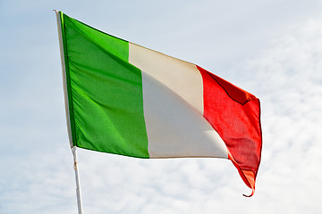 Image showing italy    flag in sky  colour and wave