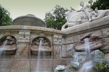 Image showing The Wittelsbacher fountain at the Lenbachplatz in Munich, German