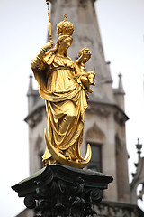 Image showing The Mariensaule, a Marian column and Munich city hall on the Mar