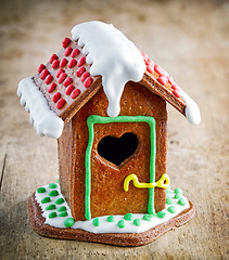 Image showing homemade gingerbread house