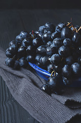 Image showing ripe dark grapes