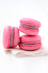 Image showing traditional french macarons 