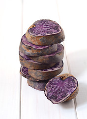 Image showing Raw purple potato