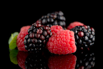 Image showing Blackberry and raspberry