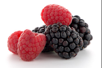 Image showing Raspberry with blackberry 