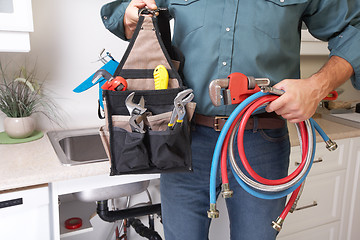 Image showing Plumber on the kitchen.