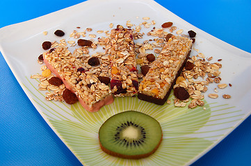 Image showing flower,muesli bars