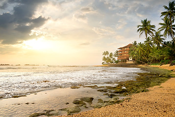 Image showing House near ocean