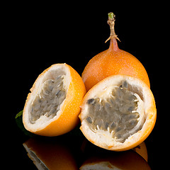 Image showing Passion fruit maracuja granadilla