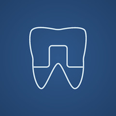 Image showing Crowned tooth line icon.