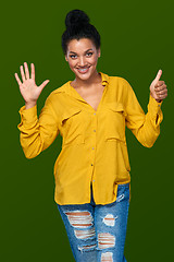 Image showing Woman showing six fingers