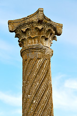 Image showing old column in the africa  