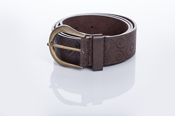 Image showing brown Women\'s belt with rhinestones