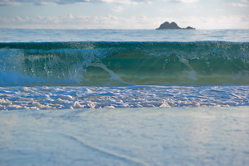 Image showing breaking wave