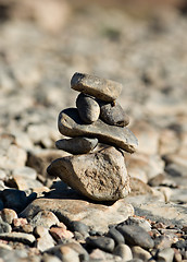 Image showing balancing rocks