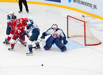 Image showing I. Proskuryakov (73) on the gate