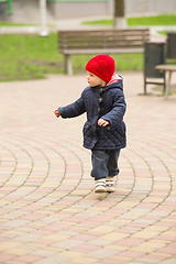 Image showing happy child walking in the park