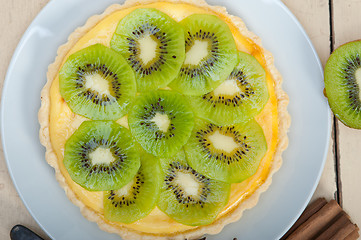 Image showing kiwi  pie tart and spices