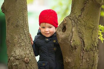 Image showing happy child walking in the park