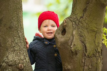 Image showing happy child walking in the park