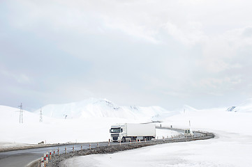 Image showing Car in a snow mountains