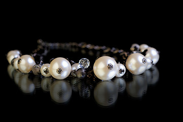 Image showing pearl necklace