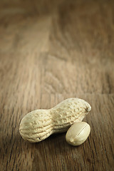 Image showing Peanut on a table