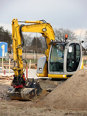 Image showing Earth Mover