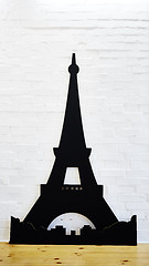 Image showing Statue of eiffel tower from cardboard