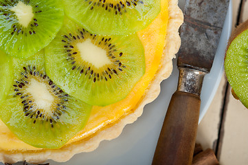 Image showing kiwi  pie tart and spices