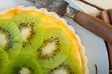 Image showing kiwi  pie tart and spices