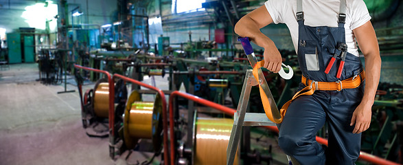 Image showing Worker with instruments 