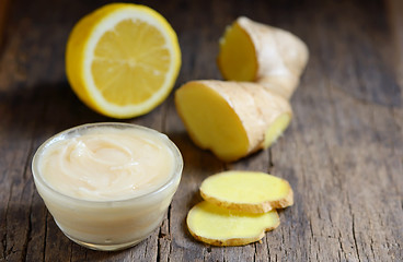 Image showing honey, lemon and ginger