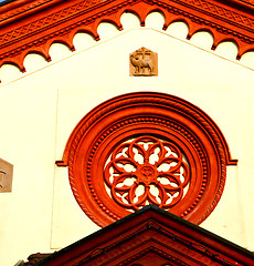 Image showing rose window  italy  lombardy     in  the barza   old   church  b