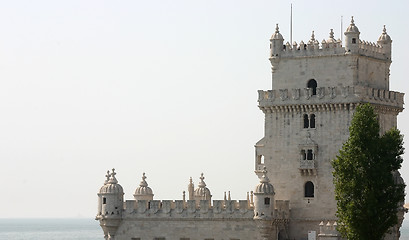 Image showing Castle near river