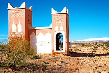 Image showing gate   in todra   and  village