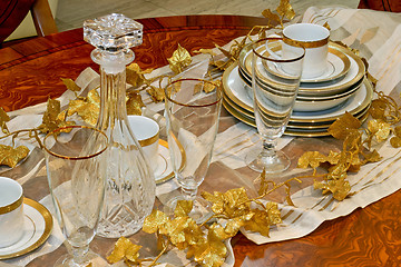 Image showing Crockery and glass