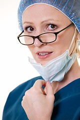 Image showing Lady surgeon