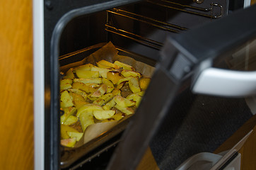 Image showing Glance into the oven