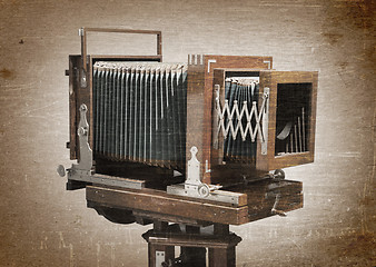 Image showing Old wooden camera