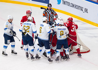 Image showing Keaton Ellerby (6) and Talgat Zhailauov (8) attack