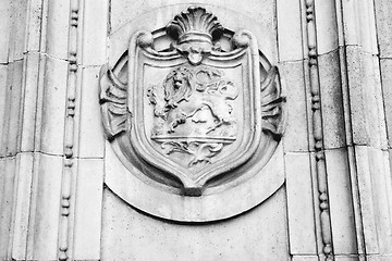 Image showing historic   marble and statue in old city of london england