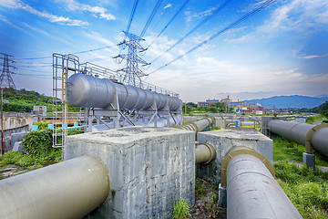 Image showing Oil refinery