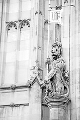 Image showing marble and statue in old city of london england