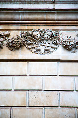 Image showing marble and statue in old   london 