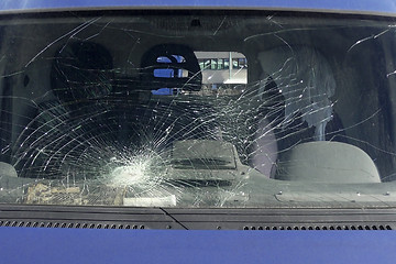 Image showing Broken windscreen