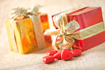 Image showing presents and hearts