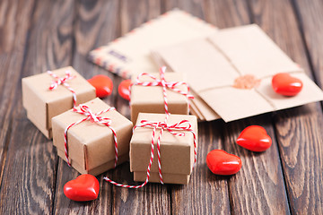 Image showing box for present and hearts